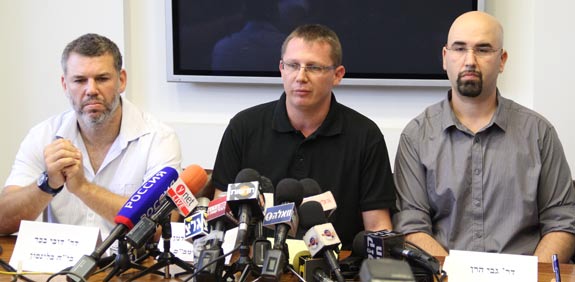 רופאים מתמחים מתפטרים / צלם: אביב חופי